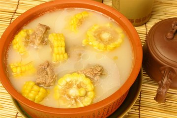 	如果（guǒ）心（xīn）髒不好，飯前最好不要喝湯